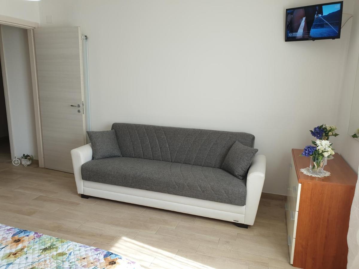 B&B Villa Rosa Sant'Antonio Abate Exterior photo